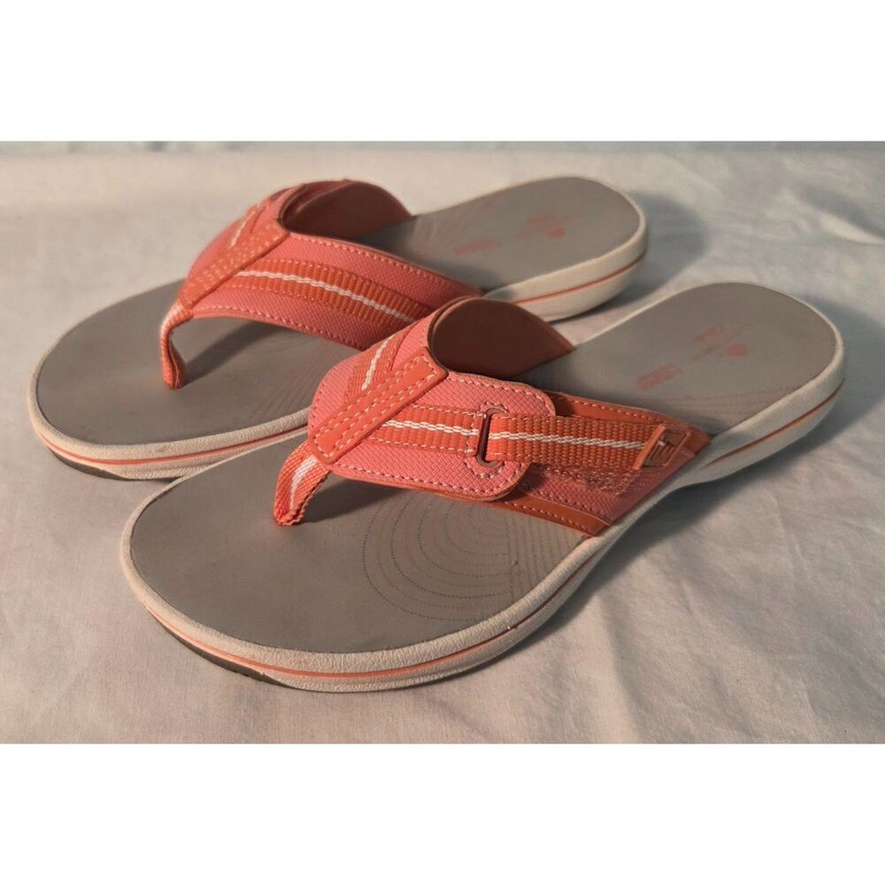 Clarks Cloudsteppers Cushion Soft Flip Flop Sandals Coral Women’s Size 6